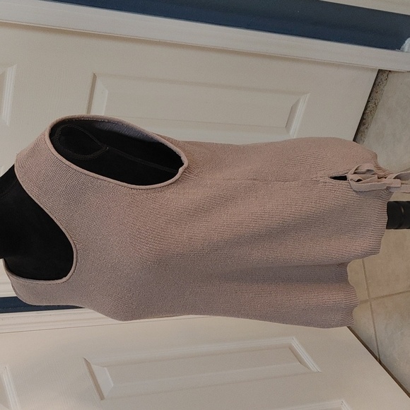 Time & Tru Gray Thick Tank Ties On Sides Large EUC - Picture 9 of 11